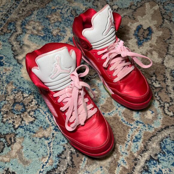 Jordan 5 Valentines Day - Picture 2 of 8